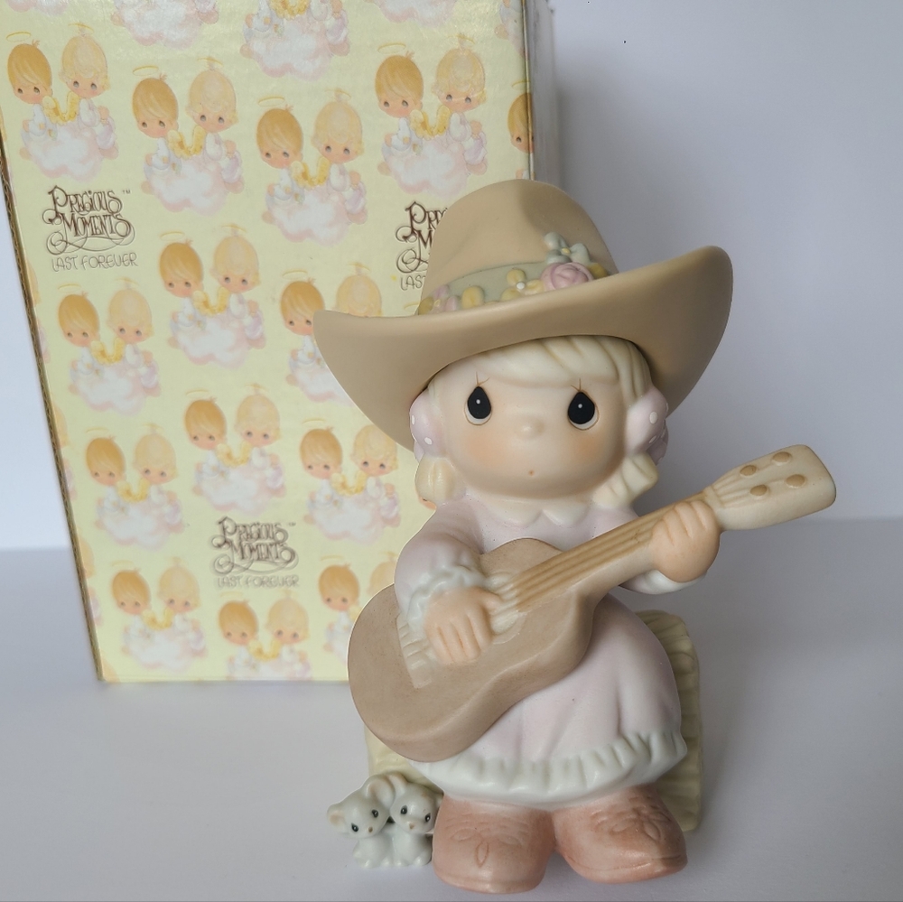 Precious Moments Event Cowgirl Country Singer Hoedown Collectible Figurine